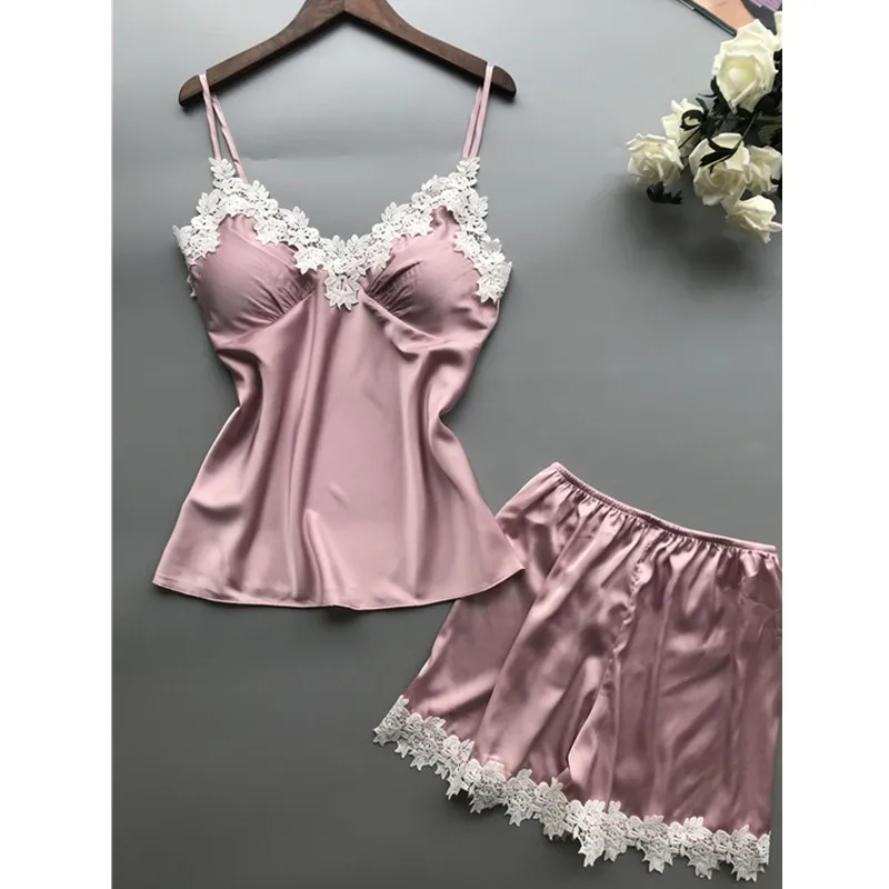 Summer Sleeveless Pajamas with Chest Pad Sexy Silk Suspenders Shorts Pajamas Two-piece Suit Home Service Sexy Pyjamas Women
Summer Sleeveless Pajamas with Chest Pad Sexy Silk Suspenders Shorts Pajamas Two-piece Suit Home Service Sexy Pyjamas Women