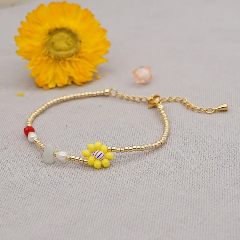 2021 Cute Stone Pearl Beaded Bracelet Hand-woven Daisy Friendship Bracelets for Women Jewelry
2021 Cute Stone Pearl Beaded Bracelet Hand-woven Daisy Friendship Bracelets for Women Jewelry