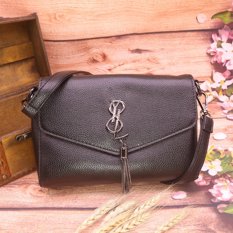 HOT Luxury Brand Shoulder Bags For Women PU Leather Y Letter Tassels Fashion Crossbody Messeger Handbags Female Lady Purse Tote
HOT Luxury Brand Shoulder Bags For Women PU Leather Y Letter Tassels Fashion Crossbody Messeger Handbags Female Lady Purse Tote