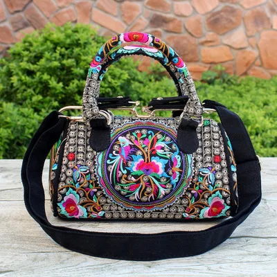 Fashion national embroidery women shopping handbags!Nice floral embroidered lady shoulder&Crossbody bags Versatile multi-use bag
Fashion national embroidery women shopping handbags!Nice floral embroidered lady shoulder&Crossbody bags Versatile multi-use bag