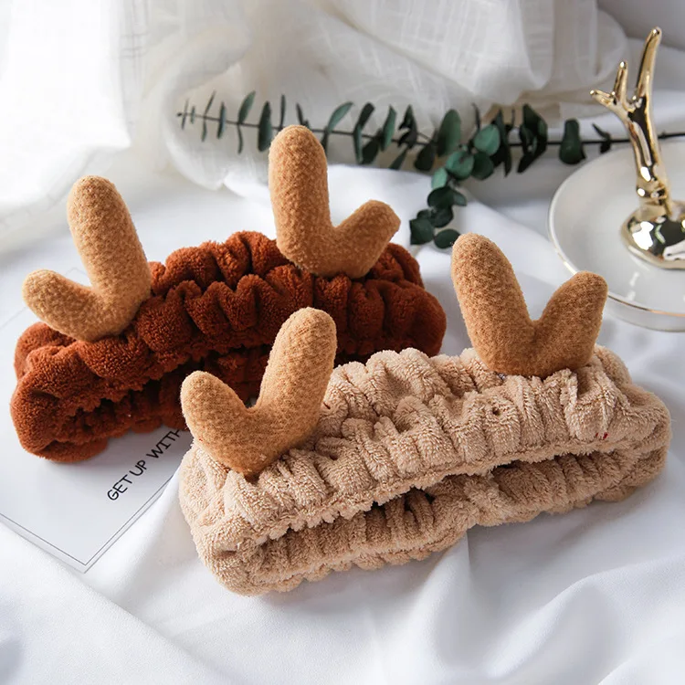 Christmas Hair Band Women Girls Headbands Elastic Hair Bands Soft Coral Fleece Hair Accessories for Washing Face Shower Spa Mask
Christmas Hair Band Women Girls Headbands Elastic Hair Bands Soft Coral Fleece Hair Accessories for Washing Face Shower Spa Mask