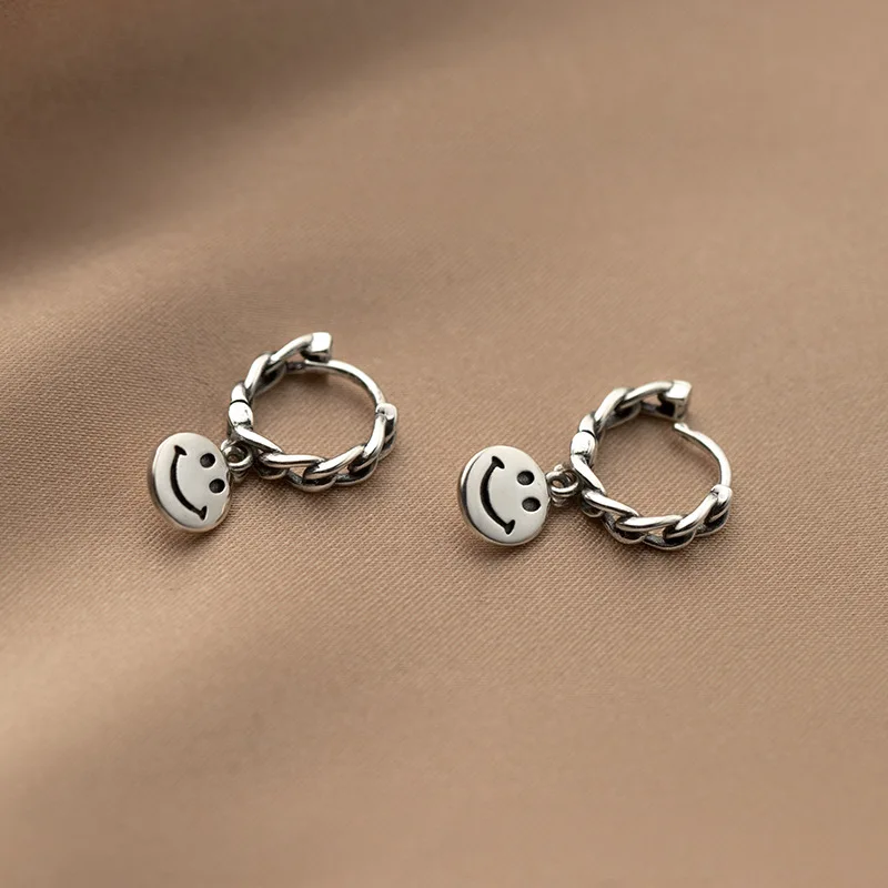 WANTME S925 Thai Silver Vintage Gothic Cuban Link Chain Smile Hanging Stud Earrings for Women Punk Rock Sterling Silver Jewelry
WANTME S925 Thai Silver Vintage Gothic Cuban Link Chain Smile Hanging Stud Earrings for Women Punk Rock Sterling Silver Jewelry