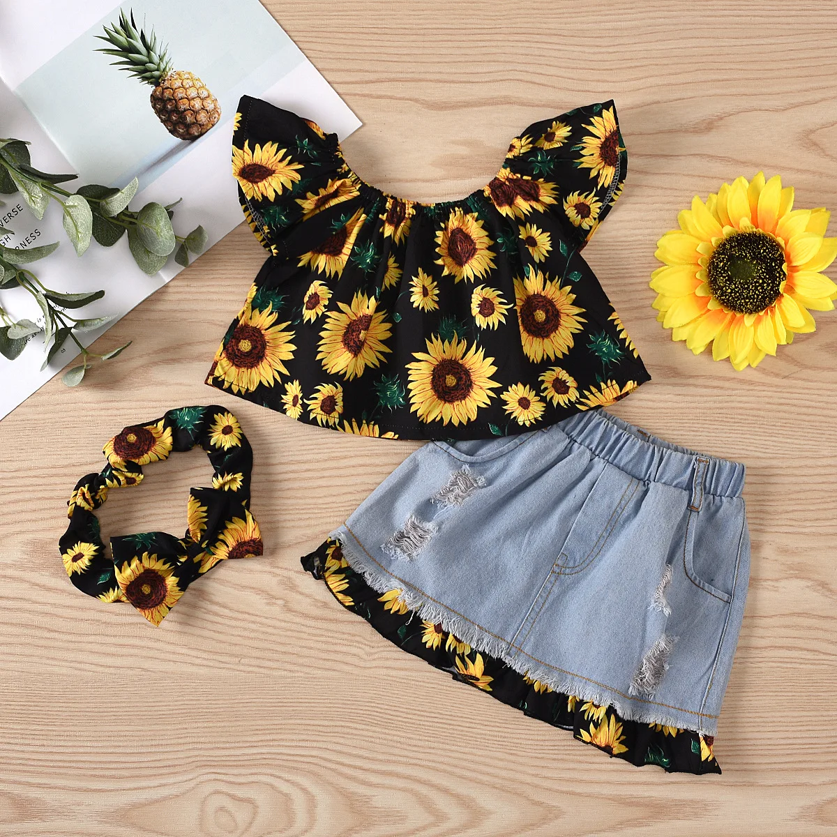 3Pcs Baby Girls Clothes Sunflower Set Ruffled Sleeve Printed Crop Tops with Patchwork A-line Denim Skirt + Headband Summer Suit
3Pcs Baby Girls Clothes Sunflower Set Ruffled Sleeve Printed Crop Tops with Patchwork A-line Denim Skirt + Headband Summer Suit