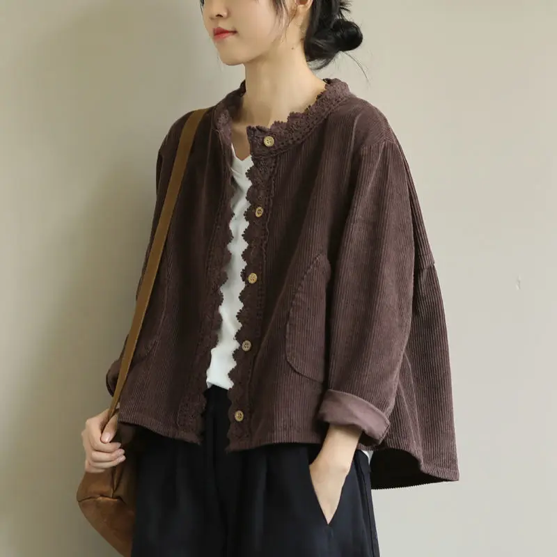 Large size loose art long sleeve round neck coat spring new solid color corduroy lace Joker short coat
Large size loose art long sleeve round neck coat spring new solid color corduroy lace Joker short coat