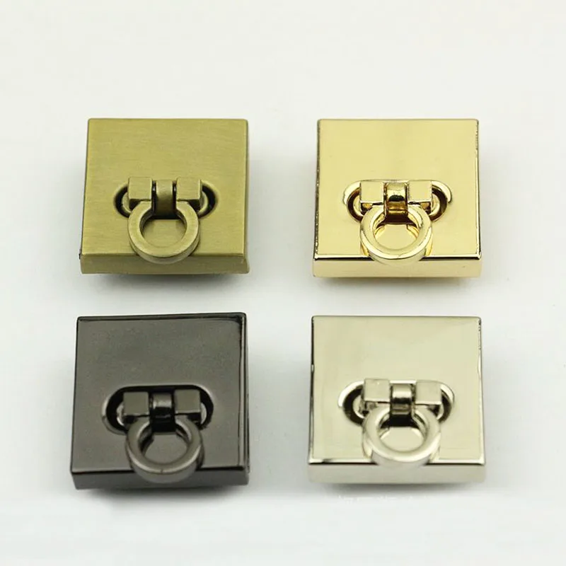 10Sets 27mm Square Handbag Turn Lock Clasp Buckles for Bags Purse Metal Clasps DIY Hardware Part Accessories Leather Craft
10Sets 27mm Square Handbag Turn Lock Clasp Buckles for Bags Purse Metal Clasps DIY Hardware Part Accessories Leather Craft