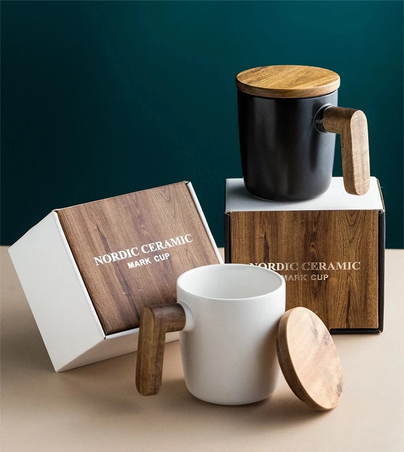 450ml high quality wooden handle coffee cup with lid office home tea cup coffee couple Personalized mug holiday gift for friends
450ml high quality wooden handle coffee cup with lid office home tea cup coffee couple Personalized mug holiday gift for friends