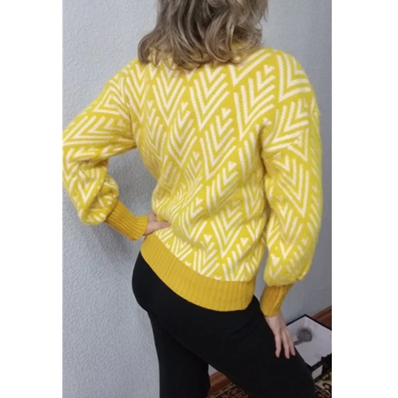 Autumn Winter Knitted Sweater Women 2021 new Korean Fashion Loose Lazy Short Lantern Sleeve Sweaters Pullovers Female Tops
Autumn Winter Knitted Sweater Women 2021 new Korean Fashion Loose Lazy Short Lantern Sleeve Sweaters Pullovers Female Tops