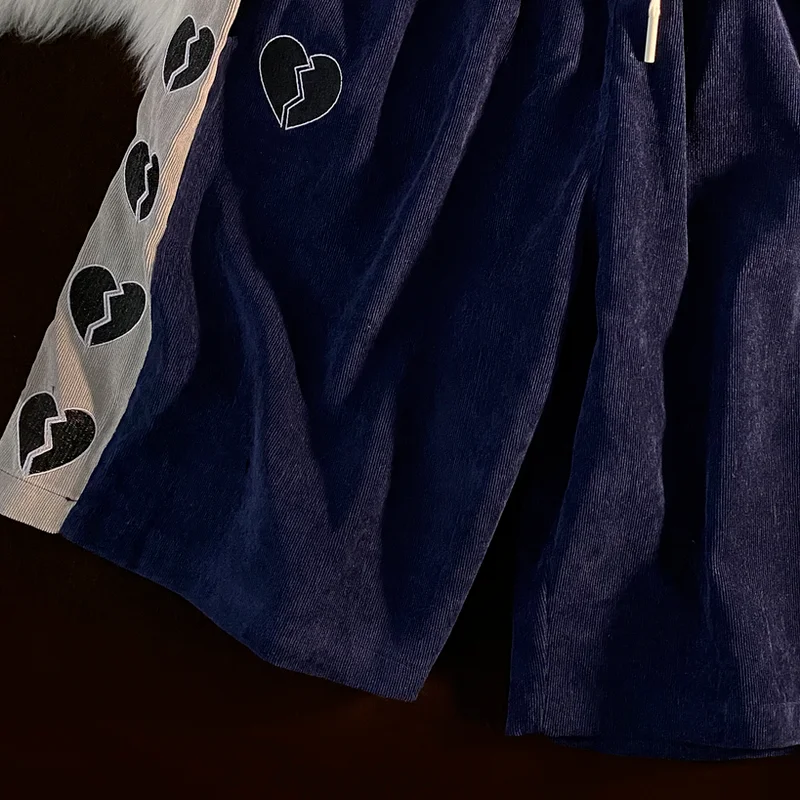 Shorts Women Corduroy Embroidery Patchwork Vintage Couples Loose All-match Elastic Waist High Street Summer Breathable Trendy 
Shorts Women Corduroy Embroidery Patchwork Vintage Couples Loose All-match Elastic Waist High Street Summer Breathable Trendy