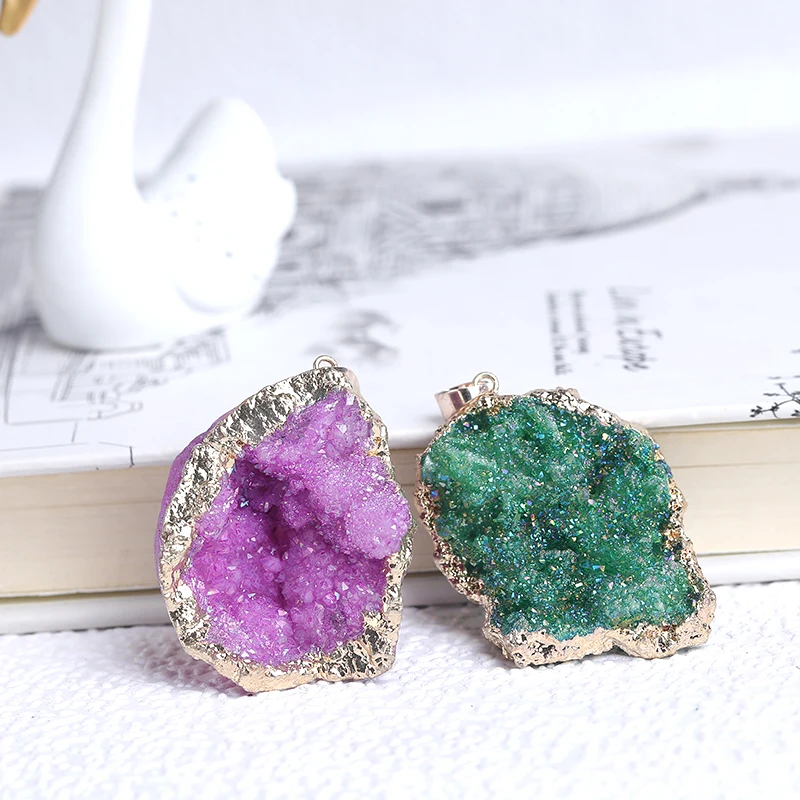 1 шт. цветной гальванический Кристалл кластер Агат пещера Хрустальный кластер кулон натуральный кристалл энергия драгоценный камень ювели...
1 шт. цветной гальванический Кристалл кластер Агат пещера Хрустальный кластер кулон натуральный кристалл энергия драгоценный камень ювели...