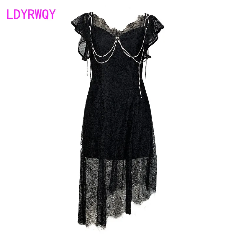 Heavy industry diamond-studded chain lace irregular black dress 2021 new French style
Heavy industry diamond-studded chain lace irregular black dress 2021 new French style