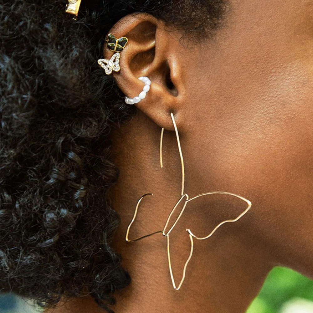 Female Hyperbole Stud Earrings Trendy Butterfly Wing Shaped Hollow Design Surprise Birthday Present For Women
Female Hyperbole Stud Earrings Trendy Butterfly Wing Shaped Hollow Design Surprise Birthday Present For Women