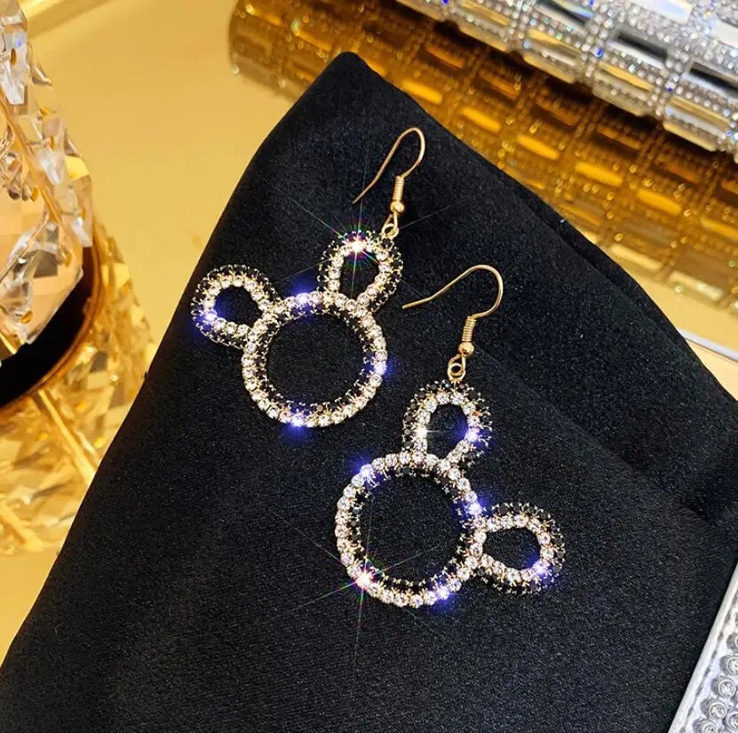 S2061 Fashion Jewelry S925 Silver Post Dangle Earring Hollow Out Rhinstone Mouse Earrings
S2061 Fashion Jewelry S925 Silver Post Dangle Earring Hollow Out Rhinstone Mouse Earrings