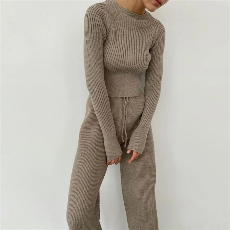 Women Autumn Knitted 2 Piece Set Turtleneck Sweater Set Loose Casual Waist Drawstring Pants Tracksuit
Women Autumn Knitted 2 Piece Set Turtleneck Sweater Set Loose Casual Waist Drawstring Pants Tracksuit