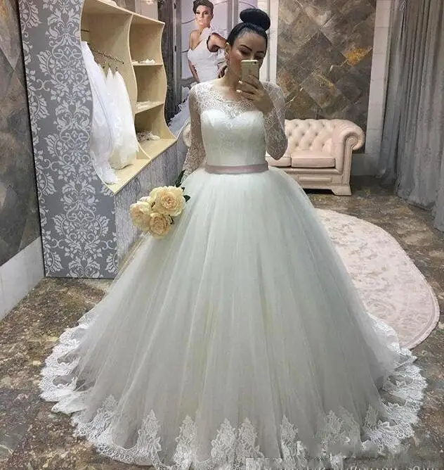 Ball Gown long Sleeve Cheap Princess Wedding Dresses 2020 Lace Appliques Bridal Gowns Sashes Vestido De Novias
Ball Gown long Sleeve Cheap Princess Wedding Dresses 2020 Lace Appliques Bridal Gowns Sashes Vestido De Novias