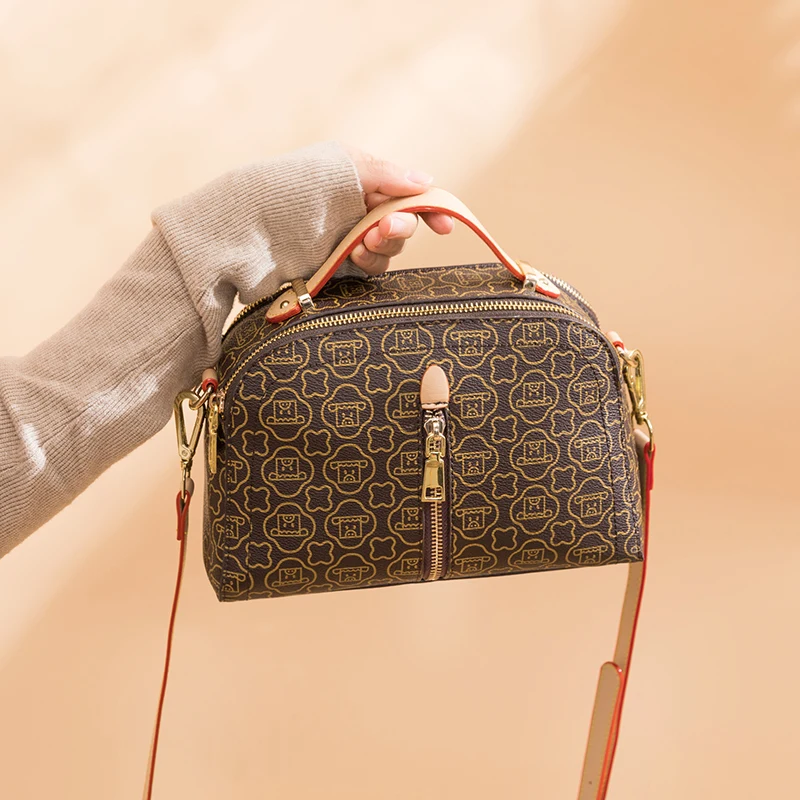 Summer new ladies shoulder bag fashion trend classic print all-match style weekend shopping shopping bag
Summer new ladies shoulder bag fashion trend classic print all-match style weekend shopping shopping bag