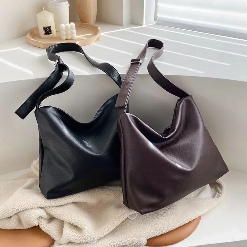 New women's bag solid color PU shoulder messenger bag fashion casual women bag shopping bag ladies bags
New women's bag solid color PU shoulder messenger bag fashion casual women bag shopping bag ladies bags