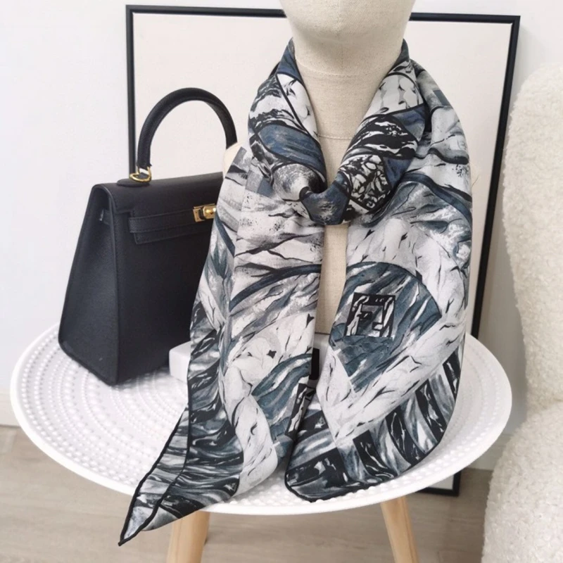 Fashion Print 100% Silk Scarf Wraps Women Large Square Silk Shawl Foulard
Fashion Print 100% Silk Scarf Wraps Women Large Square Silk Shawl Foulard