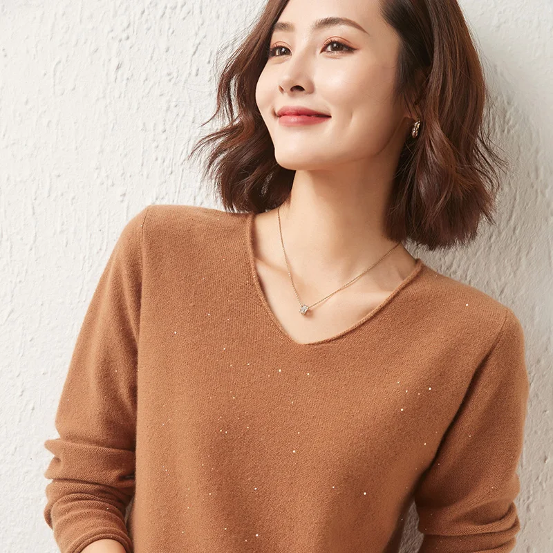 2021 Autumn Winter New V-Neck Long-Sleeved Knitted Pullover 100% Pure Wool Casual Cashmere Sweater With Sequins For Commuting
2021 Autumn Winter New V-Neck Long-Sleeved Knitted Pullover 100% Pure Wool Casual Cashmere Sweater With Sequins For Commuting