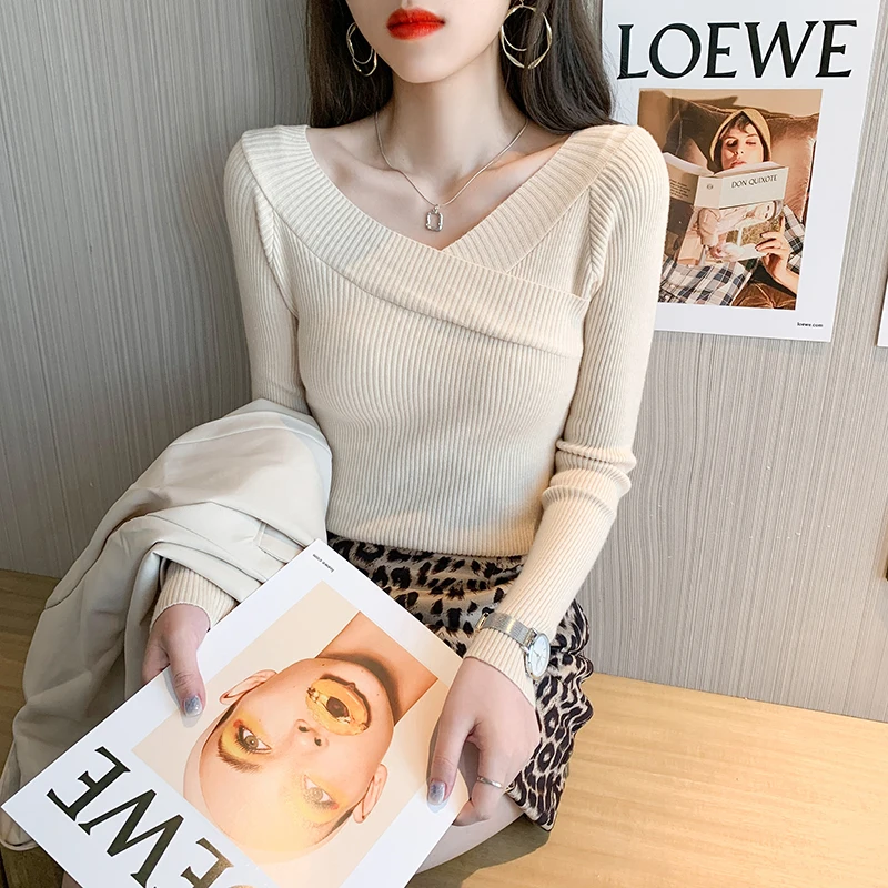 Vintage Women's Knitted Sweaters Pink V-neck Tops Women Long Sleeve Top Women Slimming Clothes Female Autumn 2021 Basic Sweater
Vintage Women's Knitted Sweaters Pink V-neck Tops Women Long Sleeve Top Women Slimming Clothes Female Autumn 2021 Basic Sweater