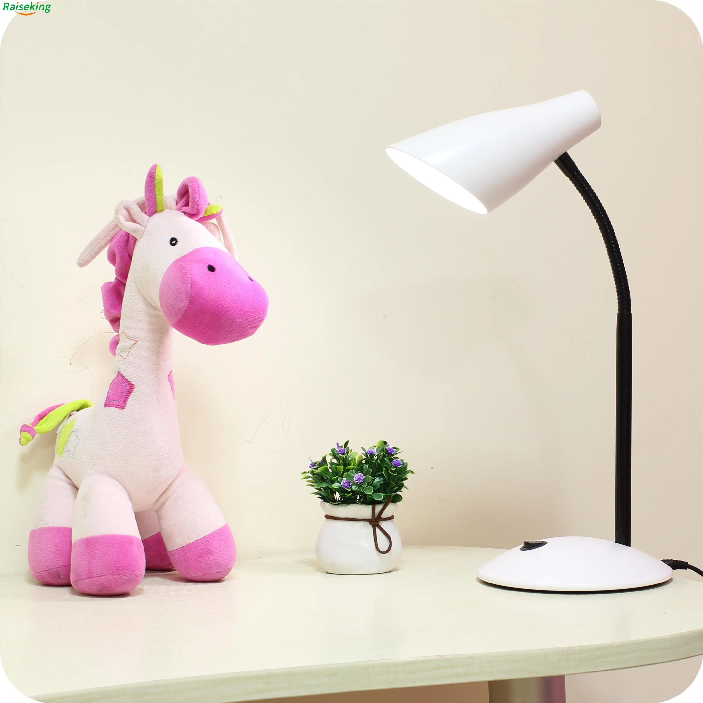 Tuch Sensor Control Dimmable Eye Protection Led Table Lamp For Children Student Reading Study With Rechargeable Battery
Tuch Sensor Control Dimmable Eye Protection Led Table Lamp For Children Student Reading Study With Rechargeable Battery