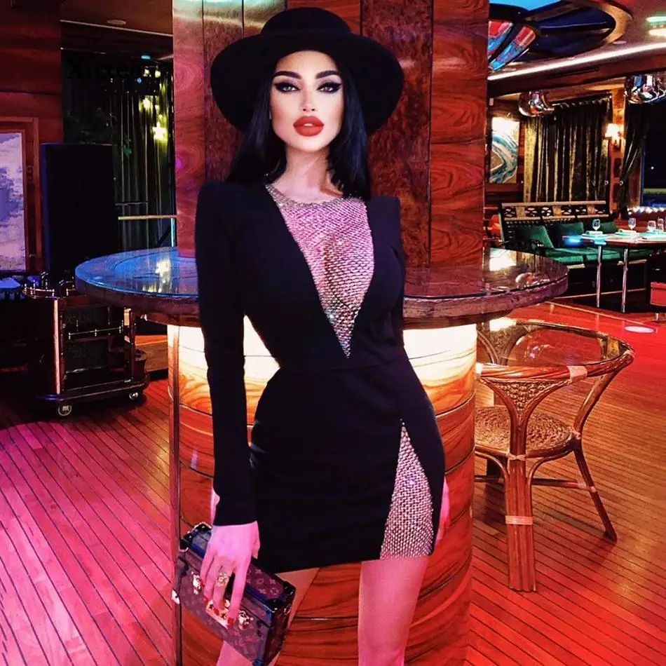 2021 New Summer Diamond Dress New Women Sexy V-Neck Mesh Long Sleeve Bodycon Bandage Fashion Celebrity Party Dresses Vestido
2021 New Summer Diamond Dress New Women Sexy V-Neck Mesh Long Sleeve Bodycon Bandage Fashion Celebrity Party Dresses Vestido