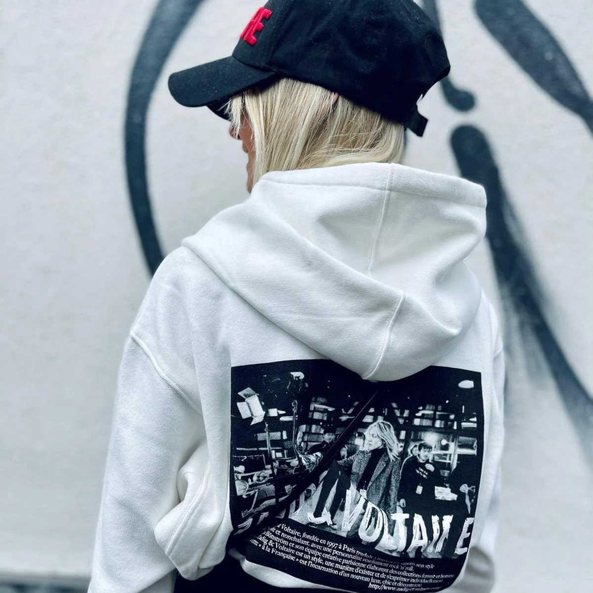 Pirate Hippie Letter Graphic Hooded Woman Autumn Winter Long Sleeve O Neck Cotton Pullover Casual Vintage Classic Sweatshirt Top
Pirate Hippie Letter Graphic Hooded Woman Autumn Winter Long Sleeve O Neck Cotton Pullover Casual Vintage Classic Sweatshirt Top