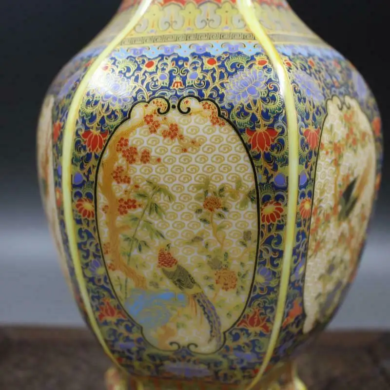 Chinese ancient antique hand make colour enamel Flower and bird Six square vase 
Chinese ancient antique hand make colour enamel Flower and bird Six square vase