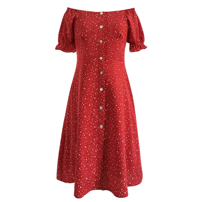 Женское приталенное платье в горошек красное шифоновое с открытыми плечами