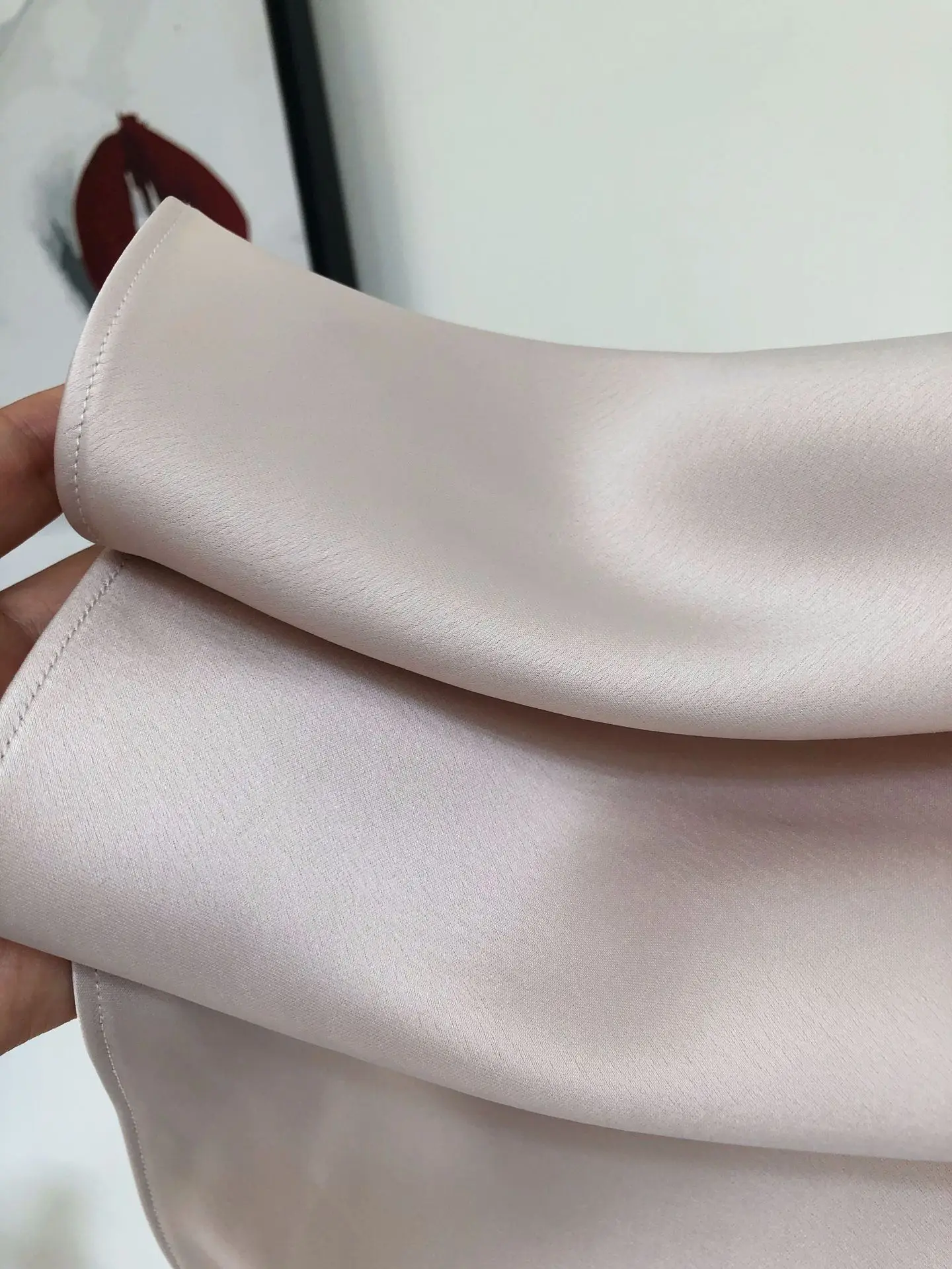 Skirt 2021 Women Spring/Summer New Smart Elegant Texture Satin Acetate Midi Skirt 
Skirt 2021 Women Spring/Summer New Smart Elegant Texture Satin Acetate Midi Skirt