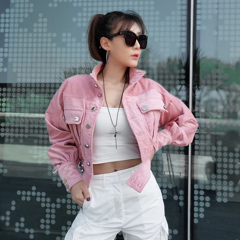 2021 Spring Autumn New Vintage Solid Pockets Womens Jacket Fashion Streetwear Short Turn-Down-Collar Loose Outerwear High Street 
2021 Spring Autumn New Vintage Solid Pockets Womens Jacket Fashion Streetwear Short Turn-Down-Collar Loose Outerwear High Street
