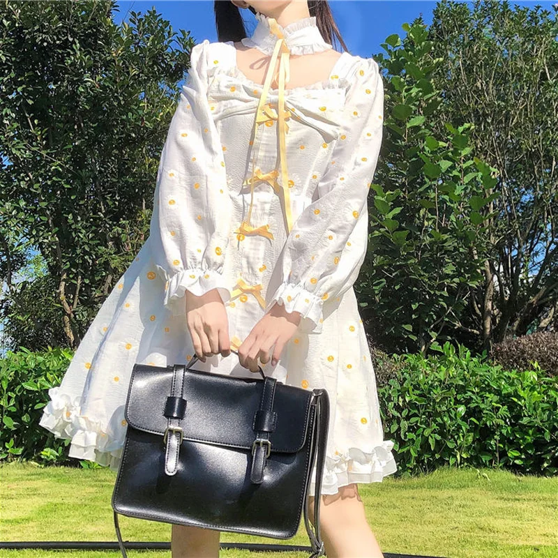 Летнее японское милое платье с квадратным вырезом и коротким рукавом, винтажное милое белое платье Лолиты, кружевное платье
Летнее японское милое платье с квадратным вырезом и коротким рукавом, винтажное милое белое платье Лолиты, кружевное платье