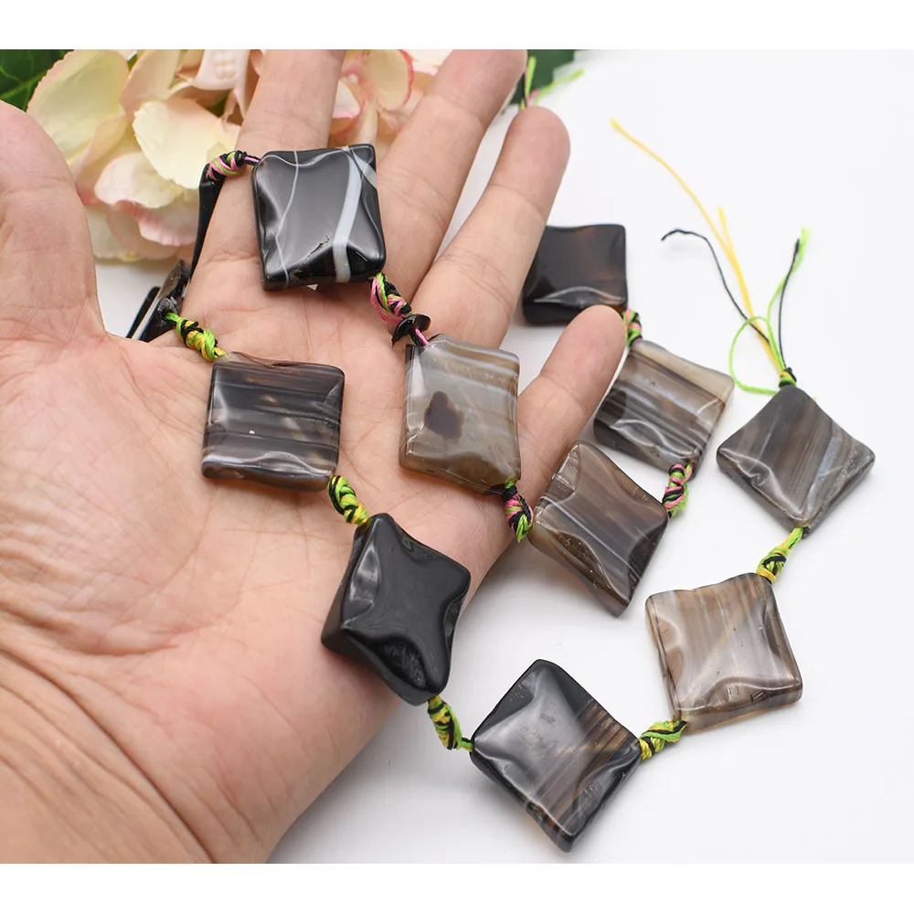 1 strands/lot 25mm Natural Smooth Grey stripe Square shape Agate stone beads For DIY Bracelet Necklace Jewelry Making Strand 15"
1 strands/lot 25mm Natural Smooth Grey stripe Square shape Agate stone beads For DIY Bracelet Necklace Jewelry Making Strand 15"