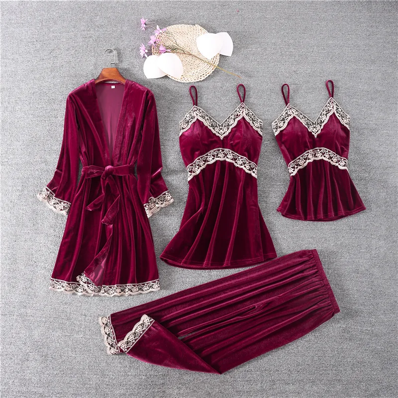 Осенне-зимний новый женский велюровый Халат с длинным рукавом, кружевной халат Sext, комплект из четырех предметов, Женская свободная одежда ...
Осенне-зимний новый женский велюровый Халат с длинным рукавом, кружевной халат Sext, комплект из четырех предметов, Женская свободная одежда ...