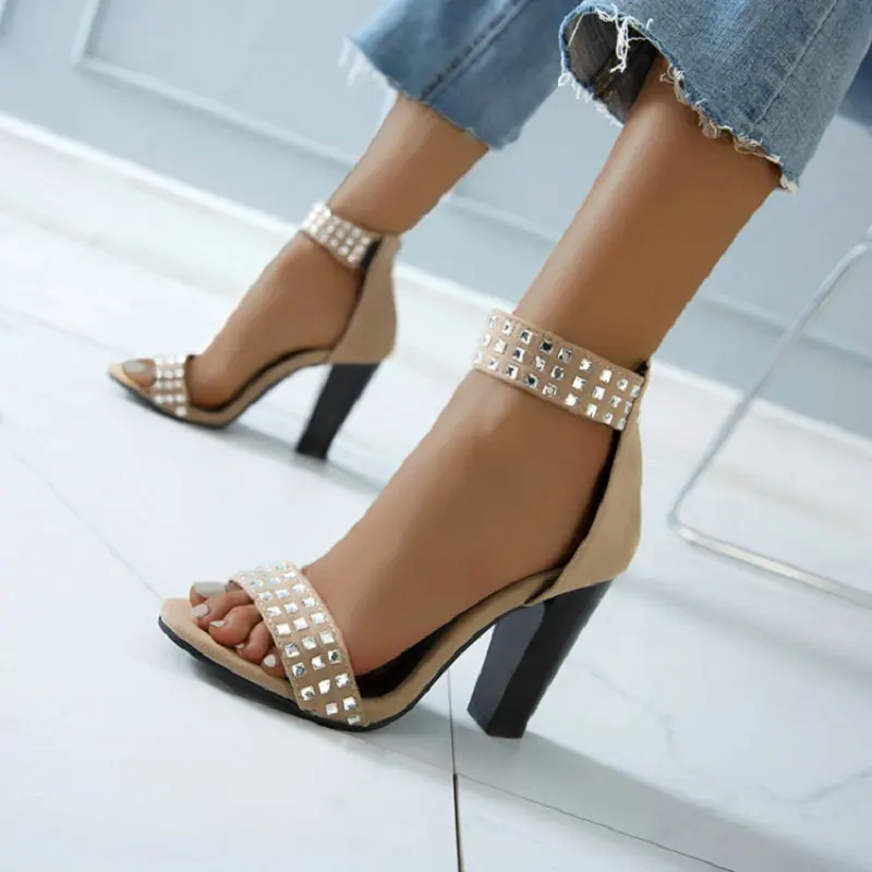 ZawsThia 2022 rhinestone sandals high heels sexy ladies pumps open toe woman party wedding shoes womens sandals big size 49 50 
ZawsThia 2022 rhinestone sandals high heels sexy ladies pumps open toe woman party wedding shoes womens sandals big size 49 50