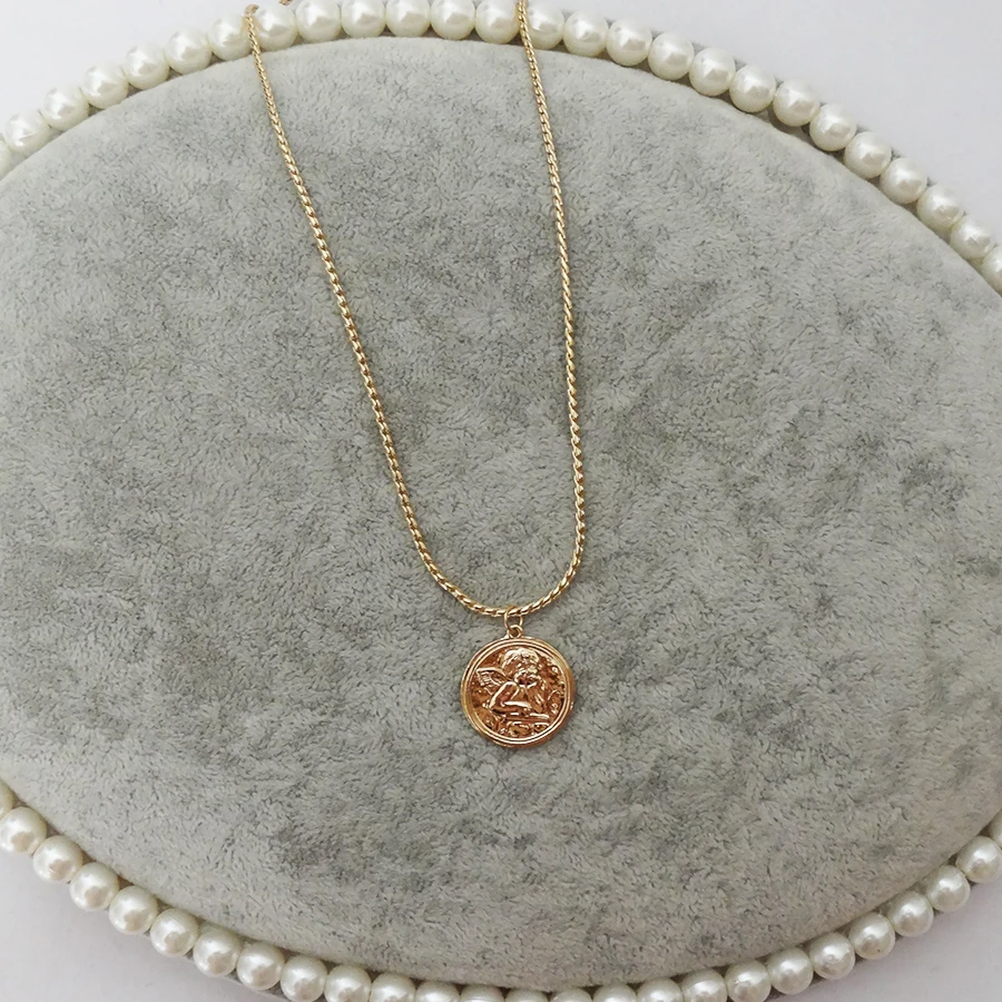 Classic Medallion Chain Necklace Gold Color Coin Slytherin Women Jewelry Necklace with Pendant
Classic Medallion Chain Necklace Gold Color Coin Slytherin Women Jewelry Necklace with Pendant