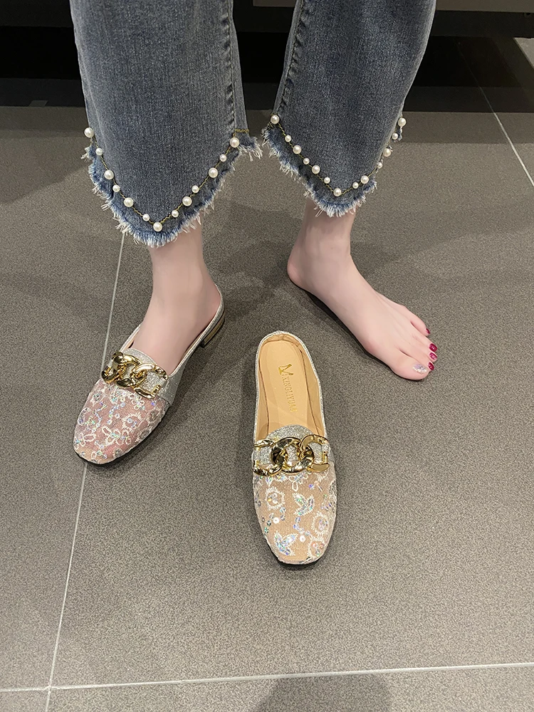 Сетчатые дышащие женские полутапочки Baotou, летняя новая модная внешняя одежда с металлическим украшением, мюли, обувь
Сетчатые дышащие женские полутапочки Baotou, летняя новая модная внешняя одежда с металлическим украшением, мюли, обувь