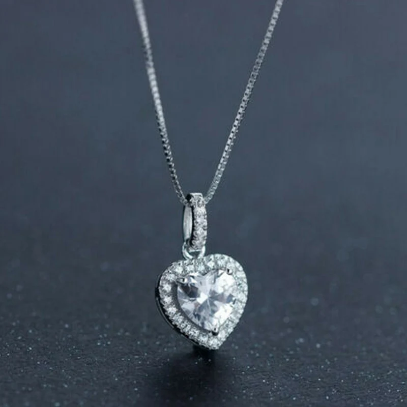 Valentine's Day Gift Heart Zircon Pendant Necklace For Women Bridal Clavicle Chain Wedding Girlfriend Jewelry Luxury Accessories
Valentine's Day Gift Heart Zircon Pendant Necklace For Women Bridal Clavicle Chain Wedding Girlfriend Jewelry Luxury Accessories