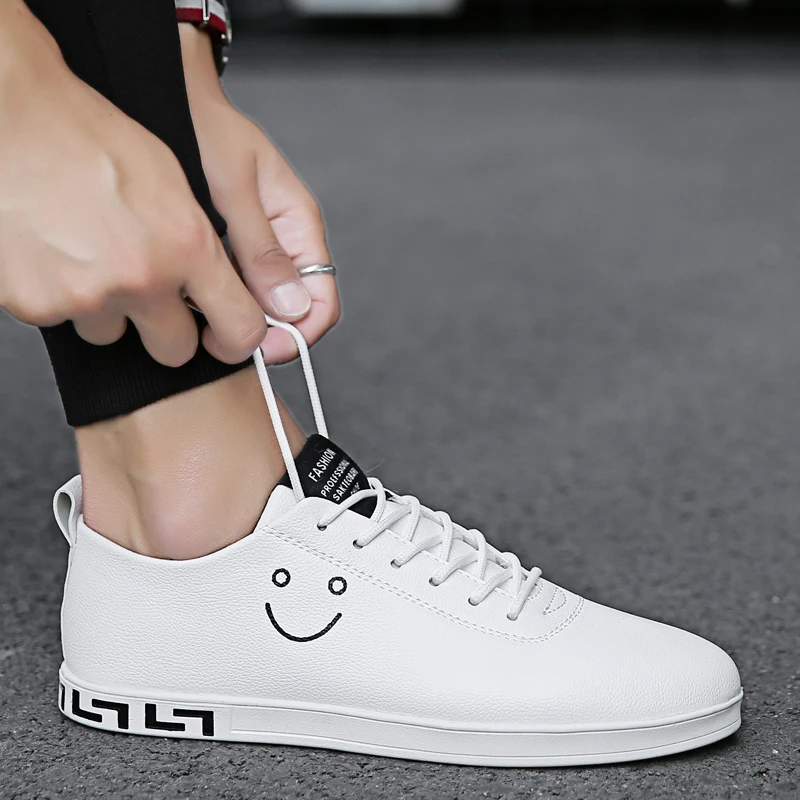 New Korean style trendy men's shoes simple and versatile sports and leisure Korean style small white flat-bottom trendy shoes
New Korean style trendy men's shoes simple and versatile sports and leisure Korean style small white flat-bottom trendy shoes