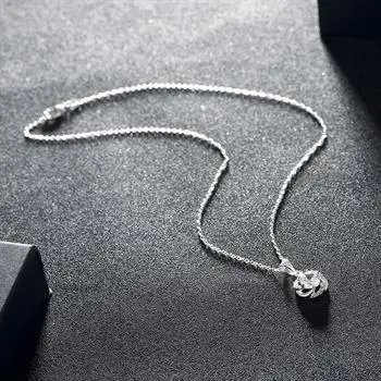 Simple Round Zircon Silver Necklace Stone Pendant Pendulum Necklace Coin Pendant Women Necklace Jewelry Gifts 2021 N471
Simple Round Zircon Silver Necklace Stone Pendant Pendulum Necklace Coin Pendant Women Necklace Jewelry Gifts 2021 N471