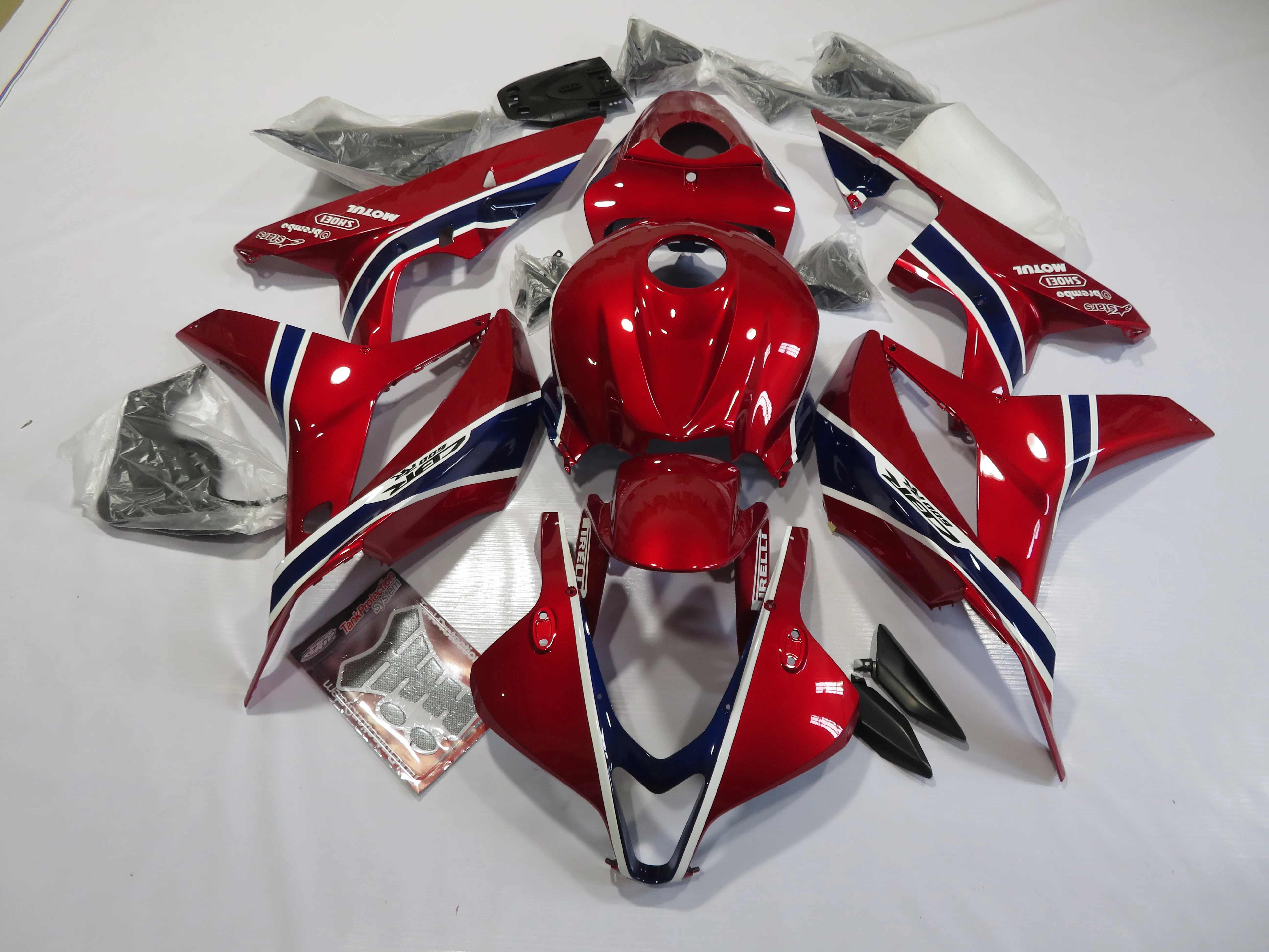 Aftermarket обтекатель кузова мотоцикла тюнинг-пакет для Honda CBR 600 RR F5 2007-2008 CBR600RR 07 08 F507 красные, синие
Aftermarket обтекатель кузова мотоцикла тюнинг-пакет для Honda CBR 600 RR F5 2007-2008 CBR600RR 07 08 F507 красные, синие