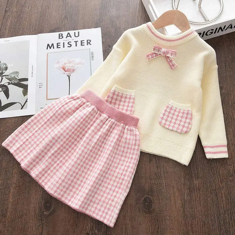 Baby Girls Winter Autumn Clothing Sets Fashion Knitted Bow Sweaters And Plaid Skirt Outfits Sweet Lovely Children Clothing 2-6Y
Baby Girls Winter Autumn Clothing Sets Fashion Knitted Bow Sweaters And Plaid Skirt Outfits Sweet Lovely Children Clothing 2-6Y
