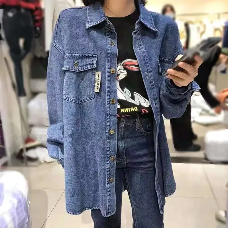 2021 Spring Autumn Women Denim Shirt Korean Chic Oxford Ladies Blouse Loose Long Sleeve Tops Pockets Jeans Female Blause KN103
2021 Spring Autumn Women Denim Shirt Korean Chic Oxford Ladies Blouse Loose Long Sleeve Tops Pockets Jeans Female Blause KN103
