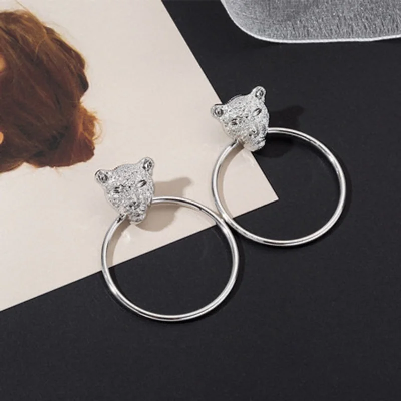 Find Me Summer Alloy Two-Color Exaggerated Leopard Head Circle Pendant Earrings For Women Jewelry Accessories
Find Me Summer Alloy Two-Color Exaggerated Leopard Head Circle Pendant Earrings For Women Jewelry Accessories