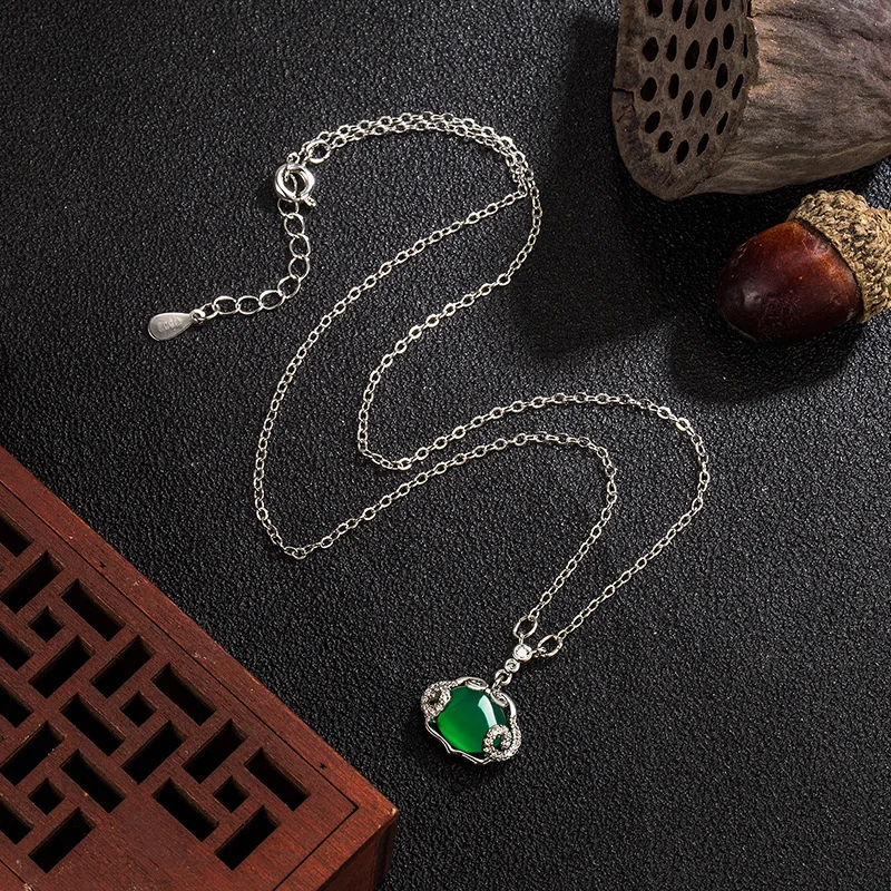 Vintage S925 Silver Sterling Green Emerald Pendant Necklace for Women SOLITAIRE Geometric Silver 925 Jewelry Gemstone Pendants
Vintage S925 Silver Sterling Green Emerald Pendant Necklace for Women SOLITAIRE Geometric Silver 925 Jewelry Gemstone Pendants