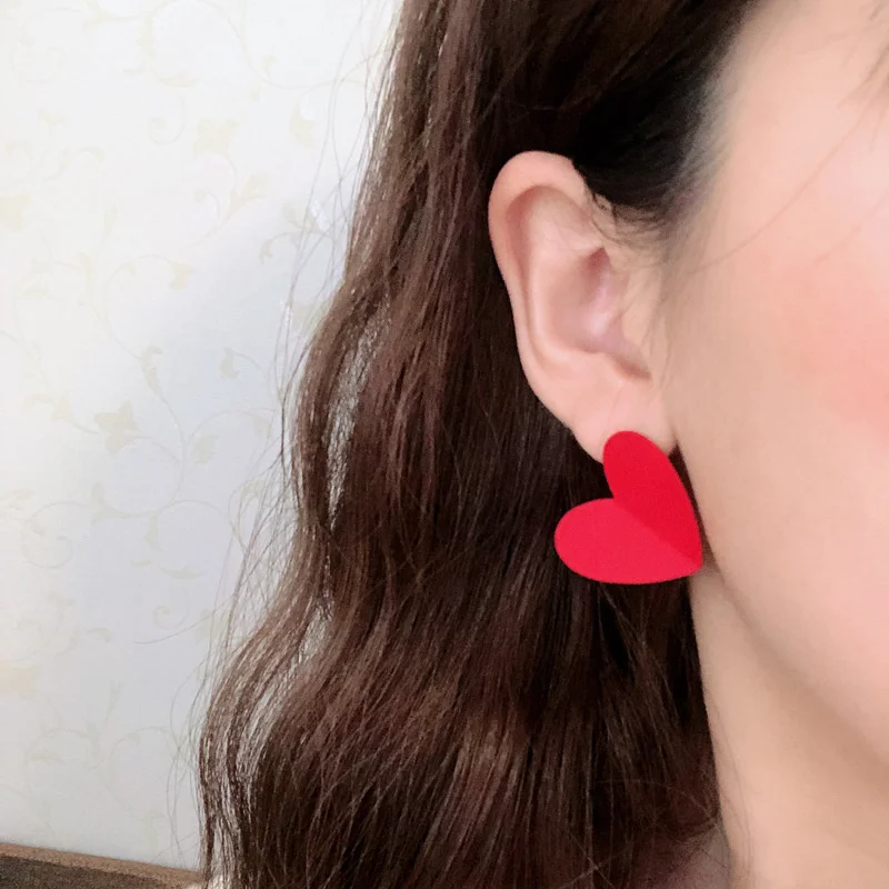 Fashion 2021 Vintage Women Heart Shape Cute Drop Earrings New Fashion Red Color Love Heart Statement Small Earrings for Women
Fashion 2021 Vintage Women Heart Shape Cute Drop Earrings New Fashion Red Color Love Heart Statement Small Earrings for Women