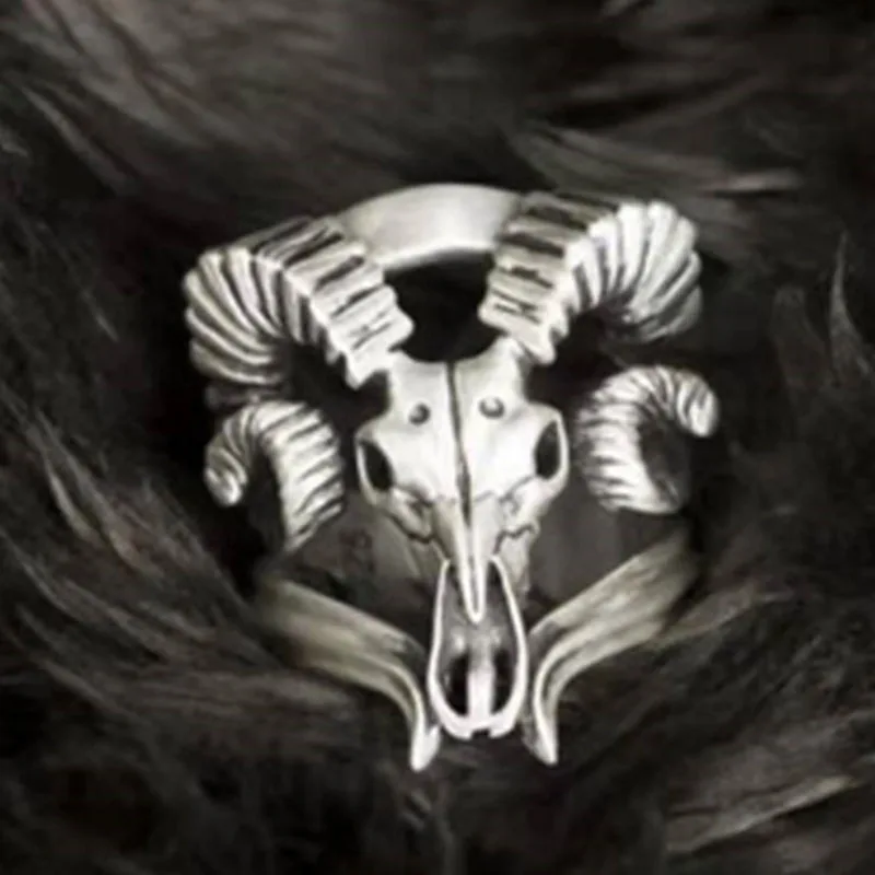 Retro Gothic Men's Silver Color Hollow Out Goat Animal Head Skull Skeleton Shaped Finger Ring for Male Party Jewelry Size 6-13
Retro Gothic Men's Silver Color Hollow Out Goat Animal Head Skull Skeleton Shaped Finger Ring for Male Party Jewelry Size 6-13