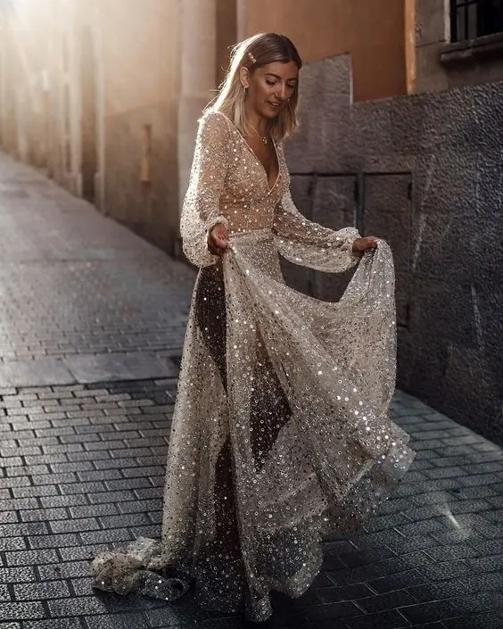 Hot Luxury Elegant 2021 Evening Dress Bride Gown Lace&Sequins Robe de soir Suitable for Parties Plus Size Woman dresses
Hot Luxury Elegant 2021 Evening Dress Bride Gown Lace&Sequins Robe de soir Suitable for Parties Plus Size Woman dresses