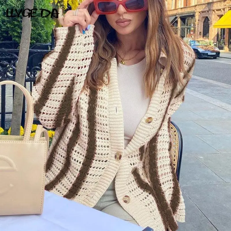 Knitted Women's Shorts Sets Long Sleeve Cardigan For Women And Red Stripe Shorts Loose Y2K 2021 Autumn Casual Sweater Top Cloths
Knitted Women's Shorts Sets Long Sleeve Cardigan For Women And Red Stripe Shorts Loose Y2K 2021 Autumn Casual Sweater Top Cloths