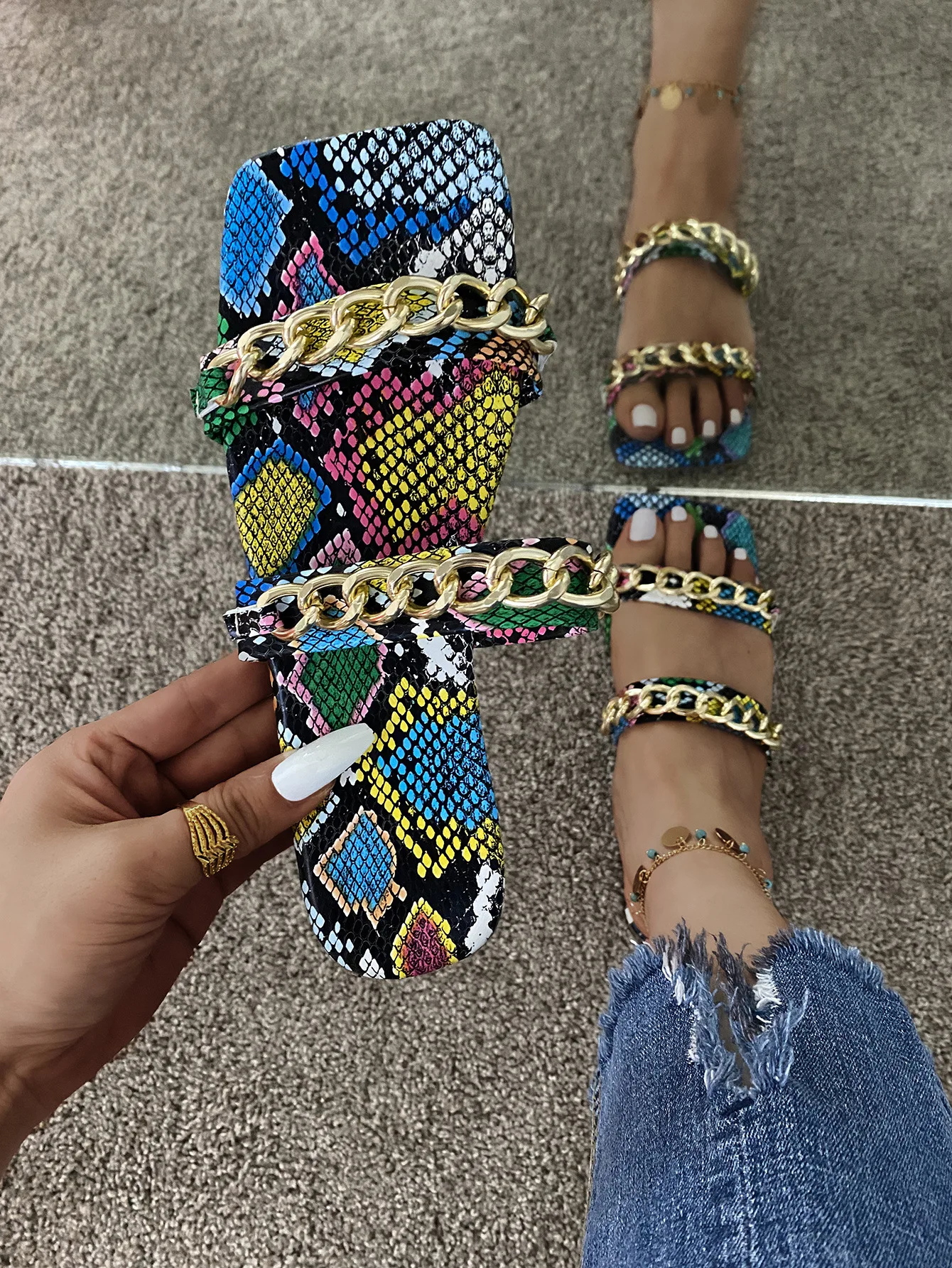 Summer Women's Shoes Gladiator Sandals Women 2021 Flat Sandals Fashion Chain Ladies Slippers Animal Picture Light Beach Shoes
Summer Women's Shoes Gladiator Sandals Women 2021 Flat Sandals Fashion Chain Ladies Slippers Animal Picture Light Beach Shoes