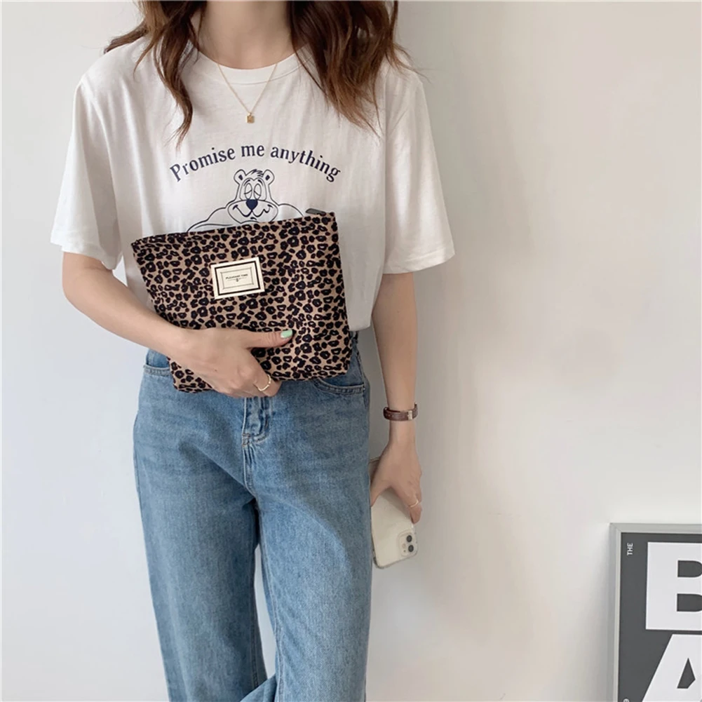 2021 Fashion Canvas Leopard Pattern Printing Cosmetic Bag Pouch Women Casual Travel Small Makeup Storage Clutch Bags Handbag
2021 Fashion Canvas Leopard Pattern Printing Cosmetic Bag Pouch Women Casual Travel Small Makeup Storage Clutch Bags Handbag